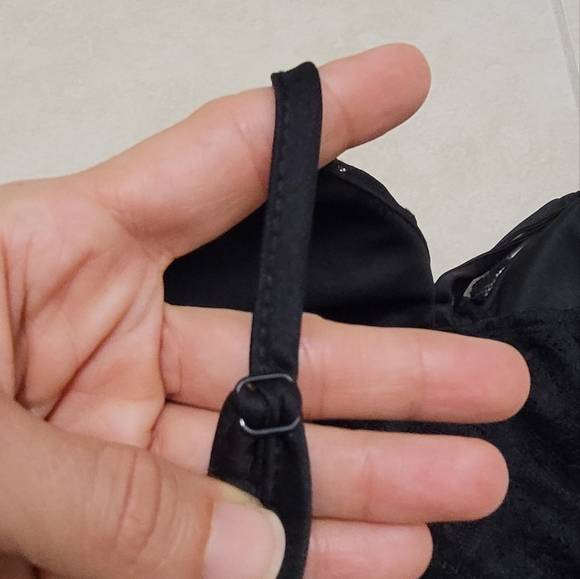 Faded Rose Black Lace Bodysuit ♥️ Medium - Picture 13 of 13